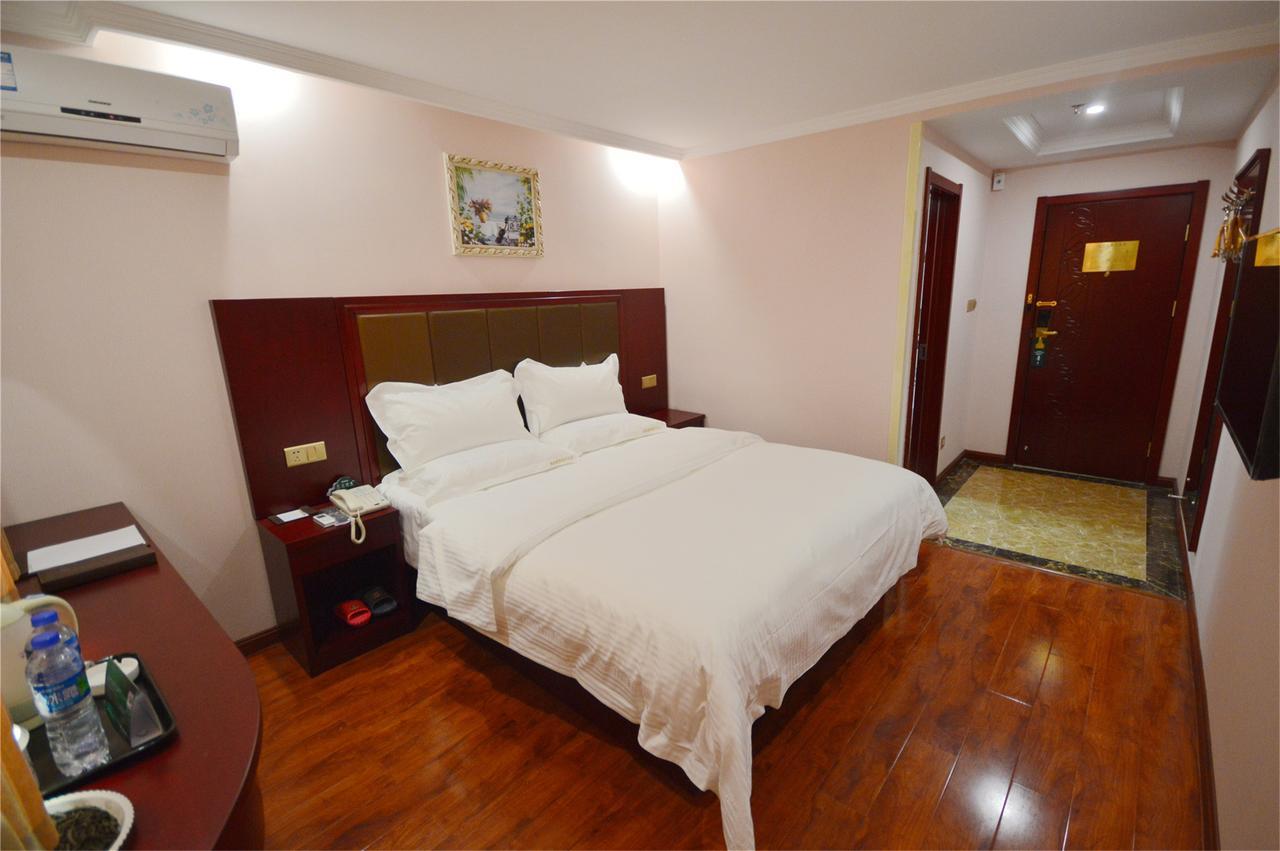Greentree Inn Jiangsu Changzhou Dinosaur Park Global Harbor Express Hotel Exterior photo