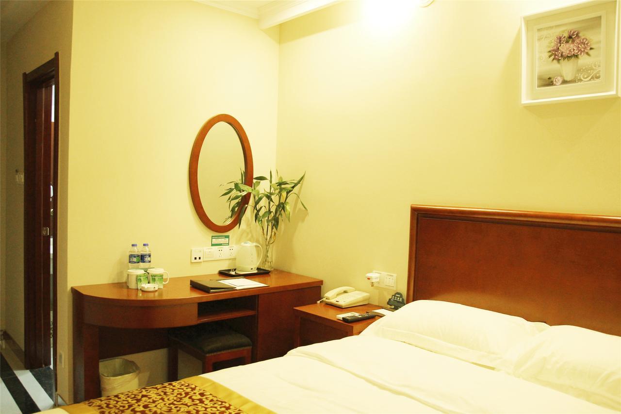 Greentree Inn Jiangsu Changzhou Dinosaur Park Global Harbor Express Hotel Exterior photo